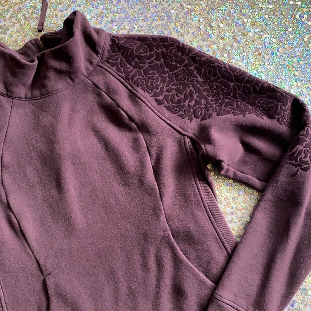 Lululemon • Floral Flock Velvet Detail Pullover Sweatshirt - Picture 3 of 15
